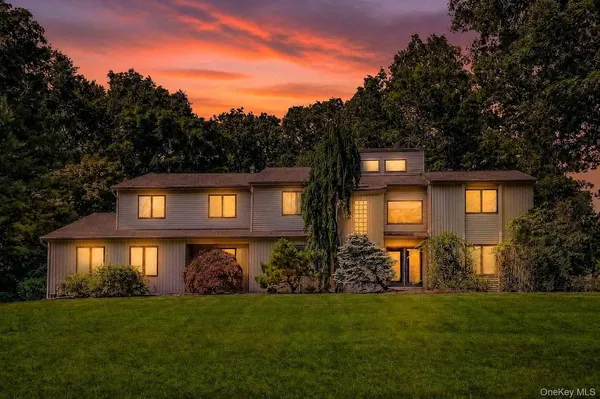 $1,257,900 | 5 Zeck Court, Suffern, NY 10901