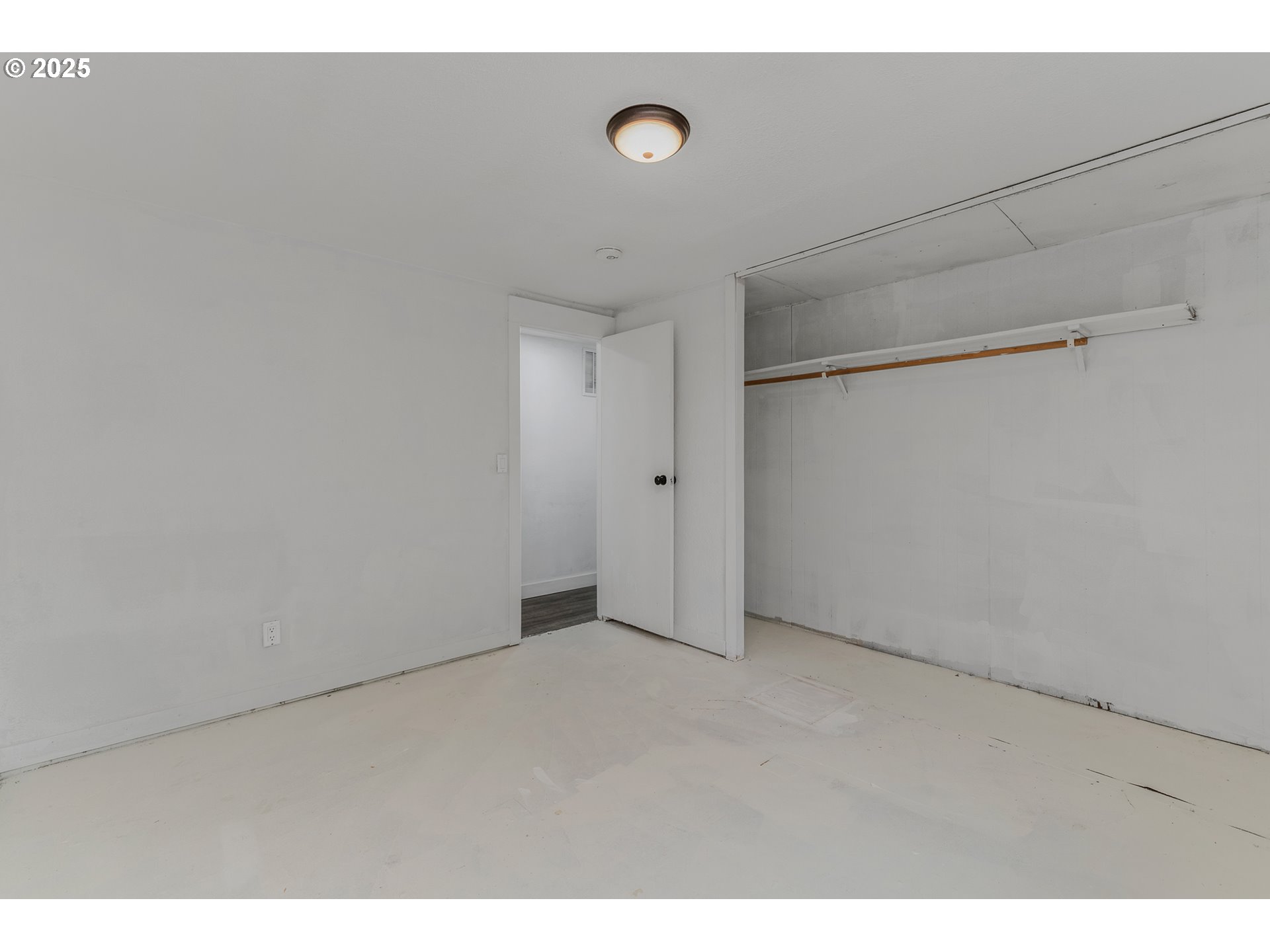 21617 Northeast 15th Avenue Ridgefield, WA 98642 - Photo 30 of 33 a view of an empty room