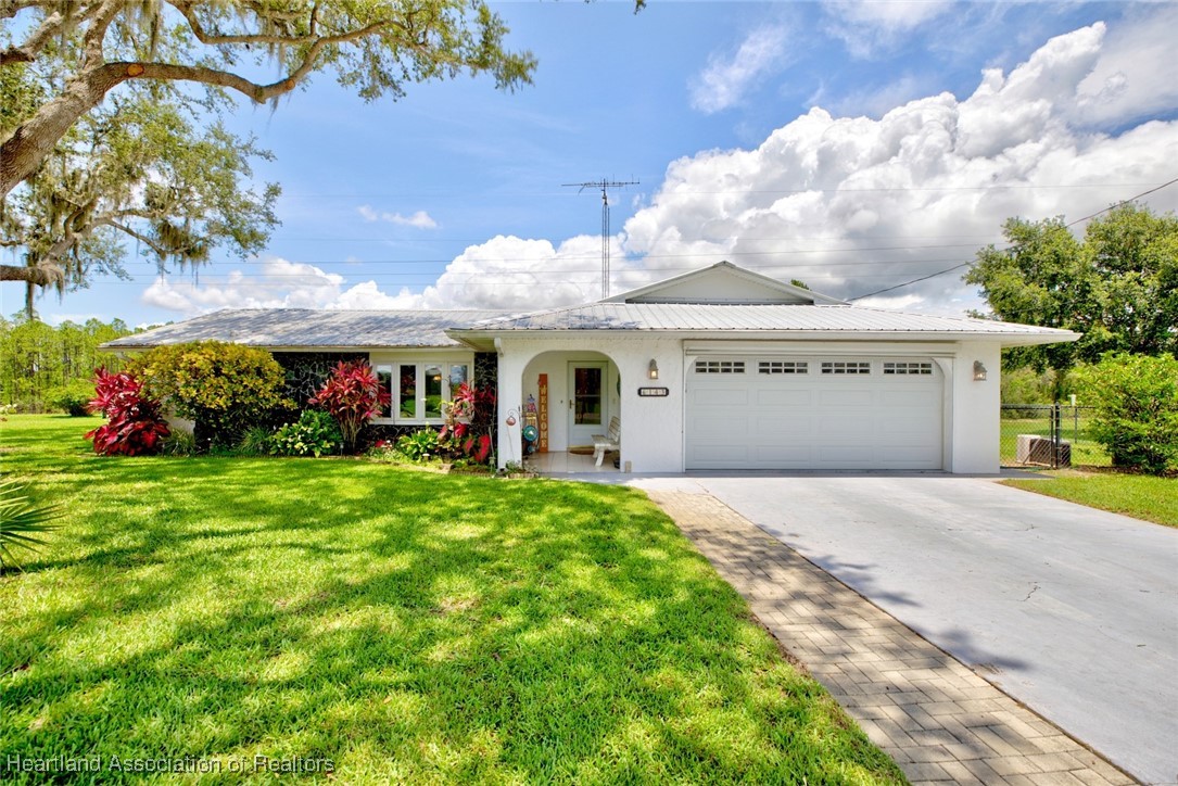 143 Tortoise Road Sebring, FL 33876 - Photo 2 of 38 Gallery Image 2