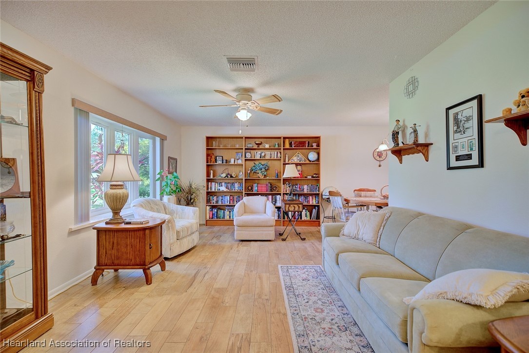 143 Tortoise Road Sebring, FL 33876 - Photo 6 of 38 Gallery Image 6