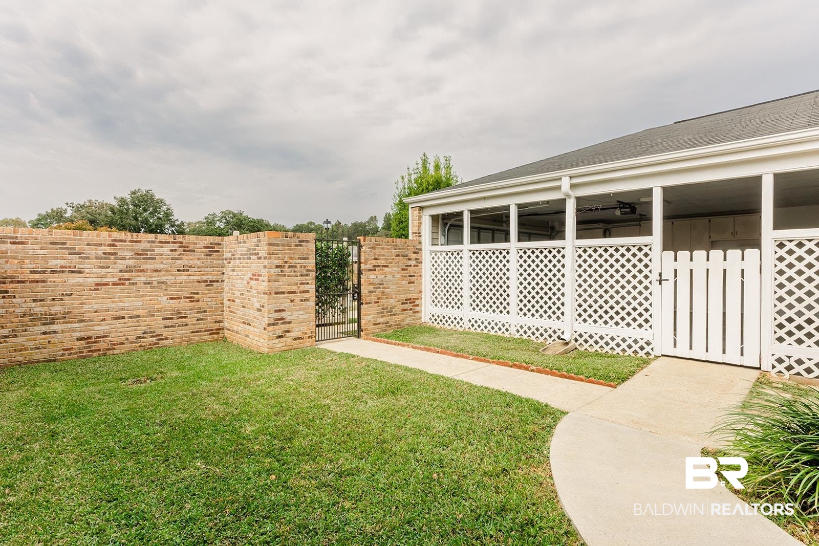 27 Hedgestone Court Mobile, AL 36608 - Photo 8 of 47