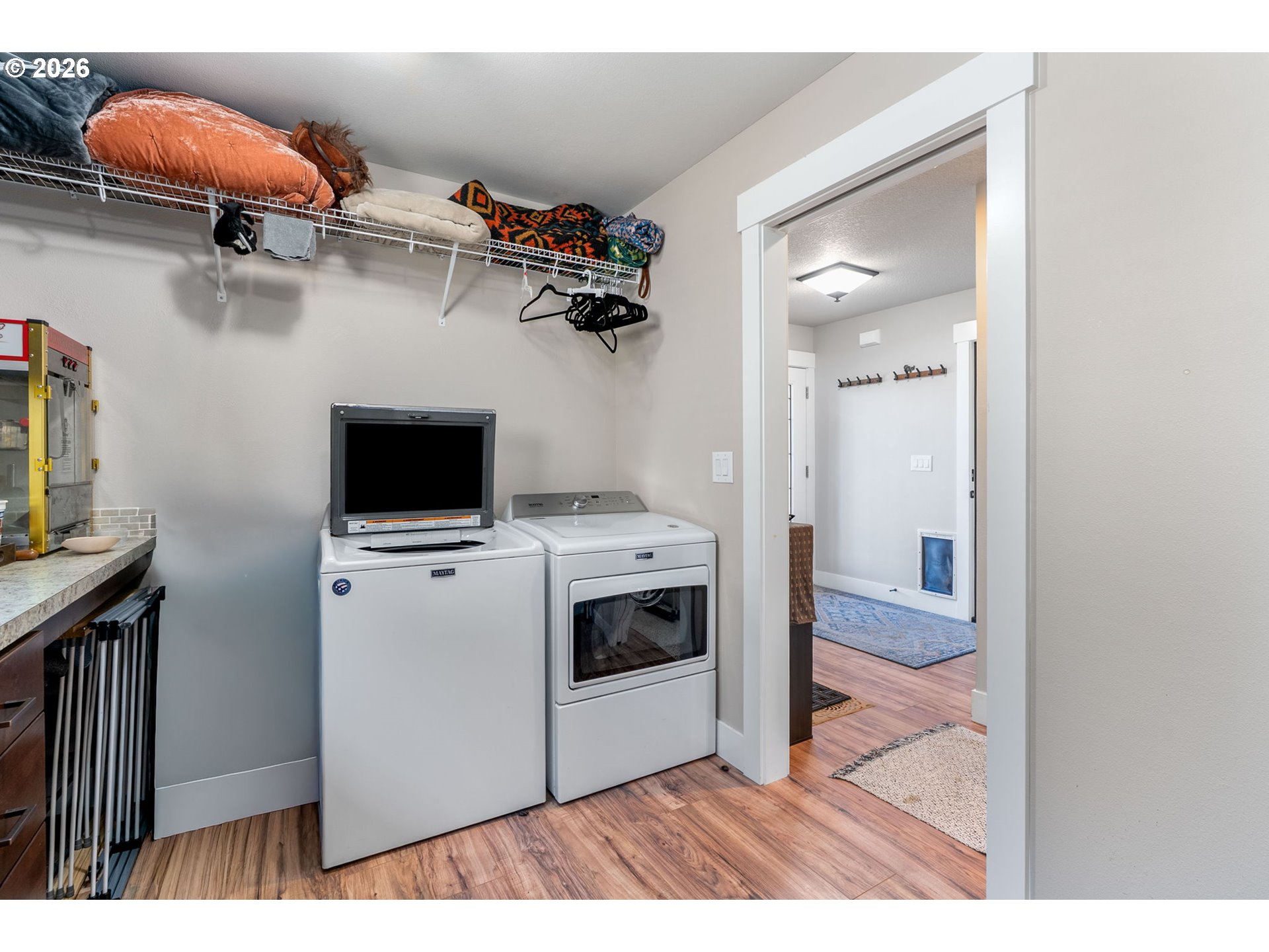 91 Warm Springs Drive Cascade Locks, OR 97014 - Photo 41 of 45 Laundry