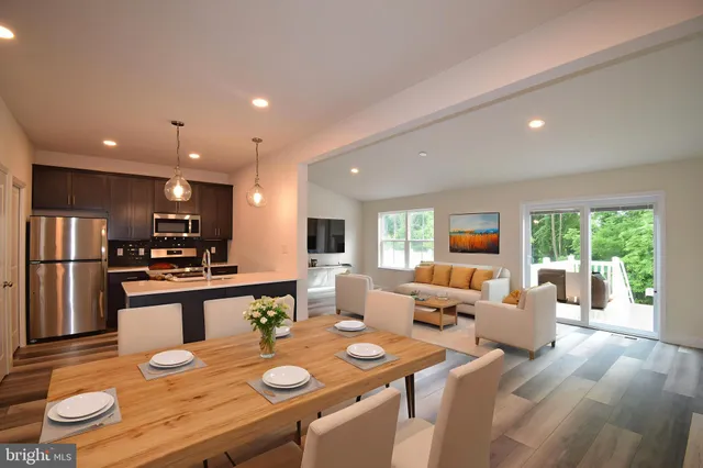 $349,900 | 203 Lucille Way, Fleetwood, PA 19522