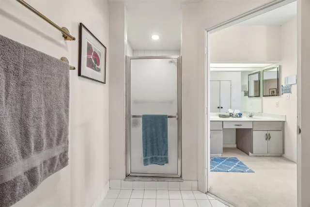 a view of a tennis court