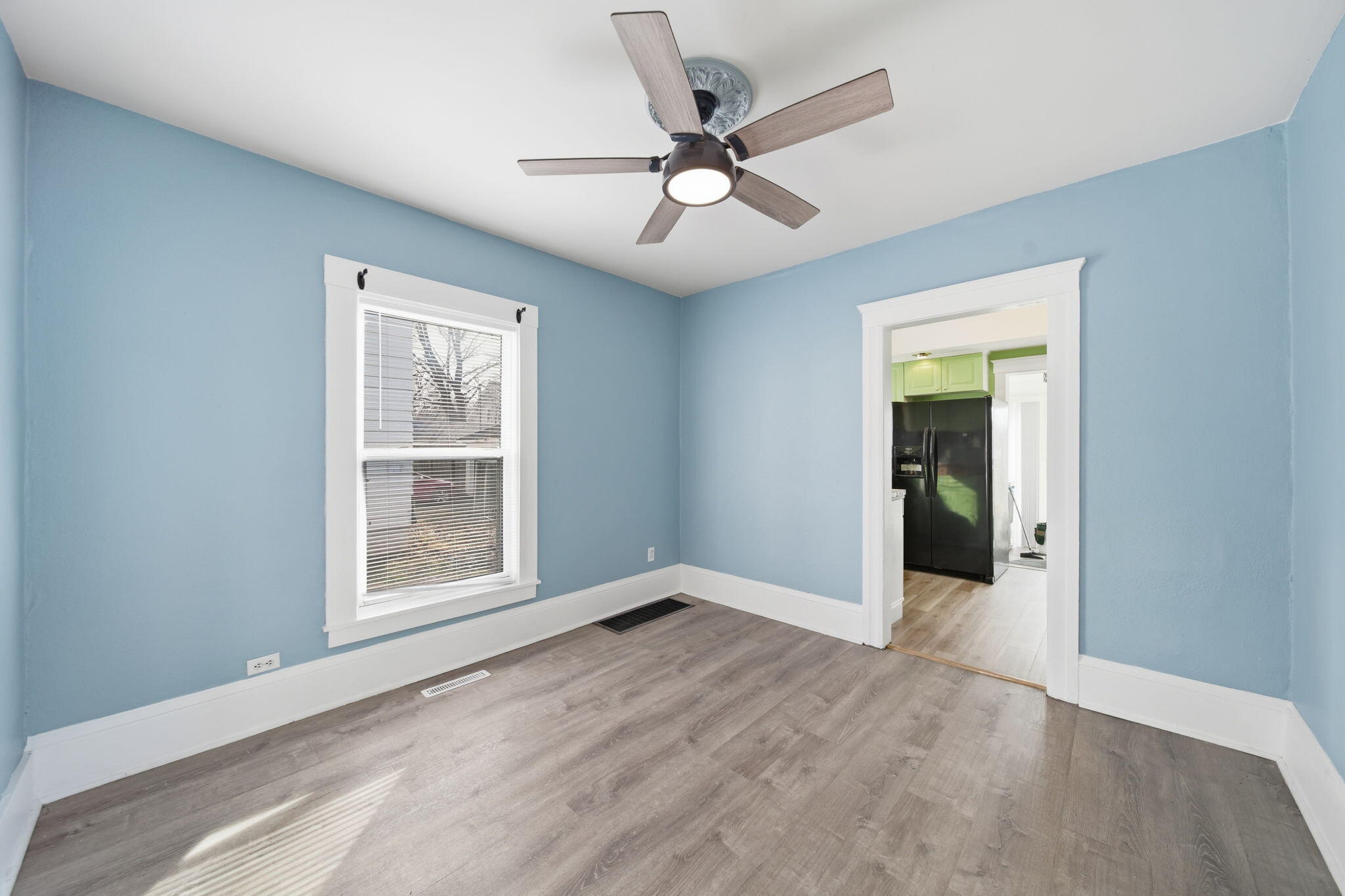 209 West High Street Jackson, MI 49203 - Photo 9 of 27 dioning room a