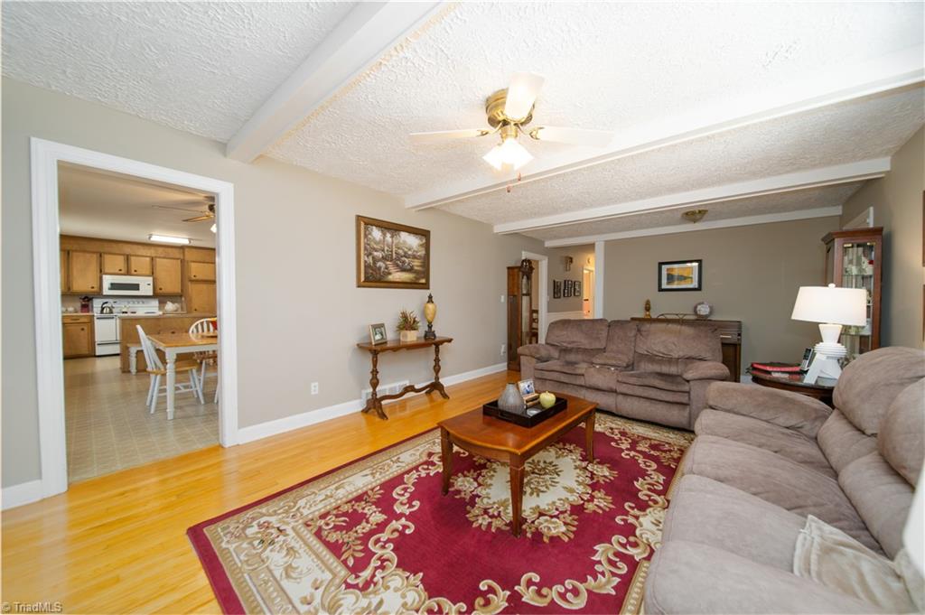 184 Meadowview Road Lexington, NC 27295 - Photo 5 of 40 Gallery Image 5