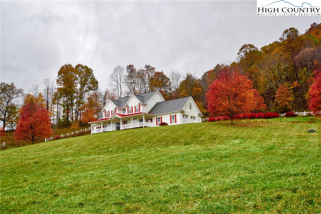 809 Shatley Road Crumpler, NC 28617 - Photo 3 of 24 Gallery Image 3