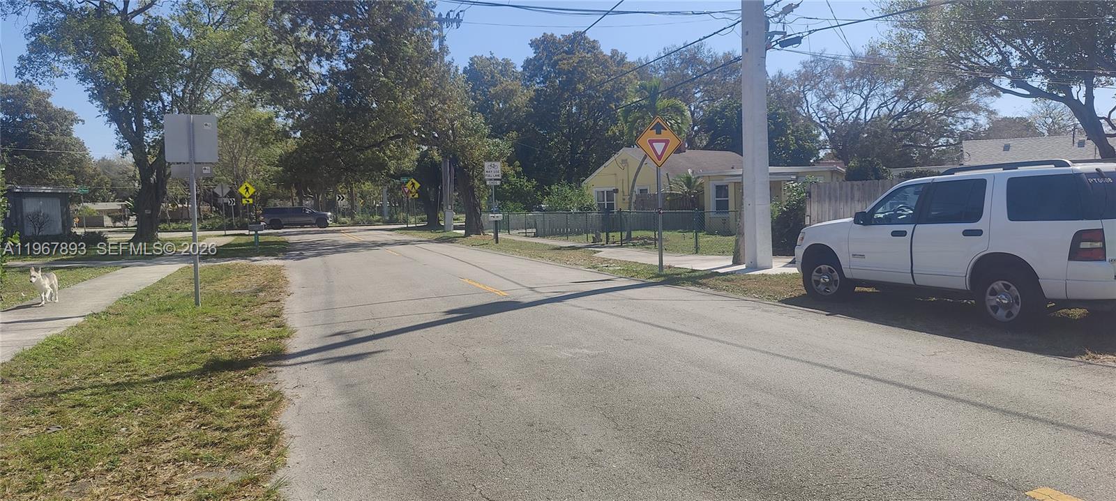 5825 Fillmore Street Hollywood, FL 33021 - Photo 3 of 6