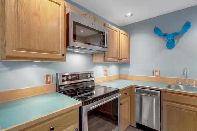 $499,000 | 376 Skiway Road, Unit 107, Newry, ME 04261