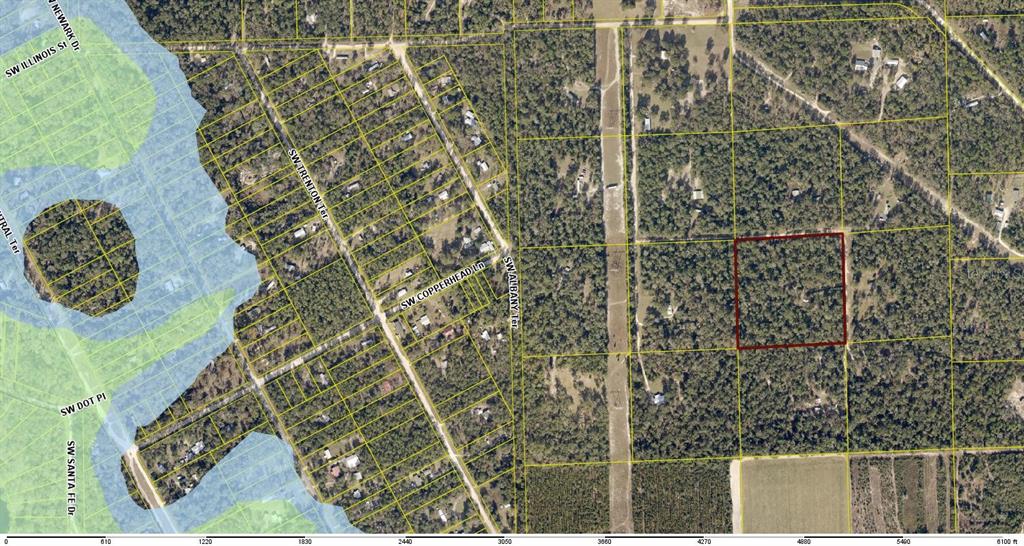 268 Luke Road Fort White, FL 32038 - Photo 2 of 3 a bathroom with a shower