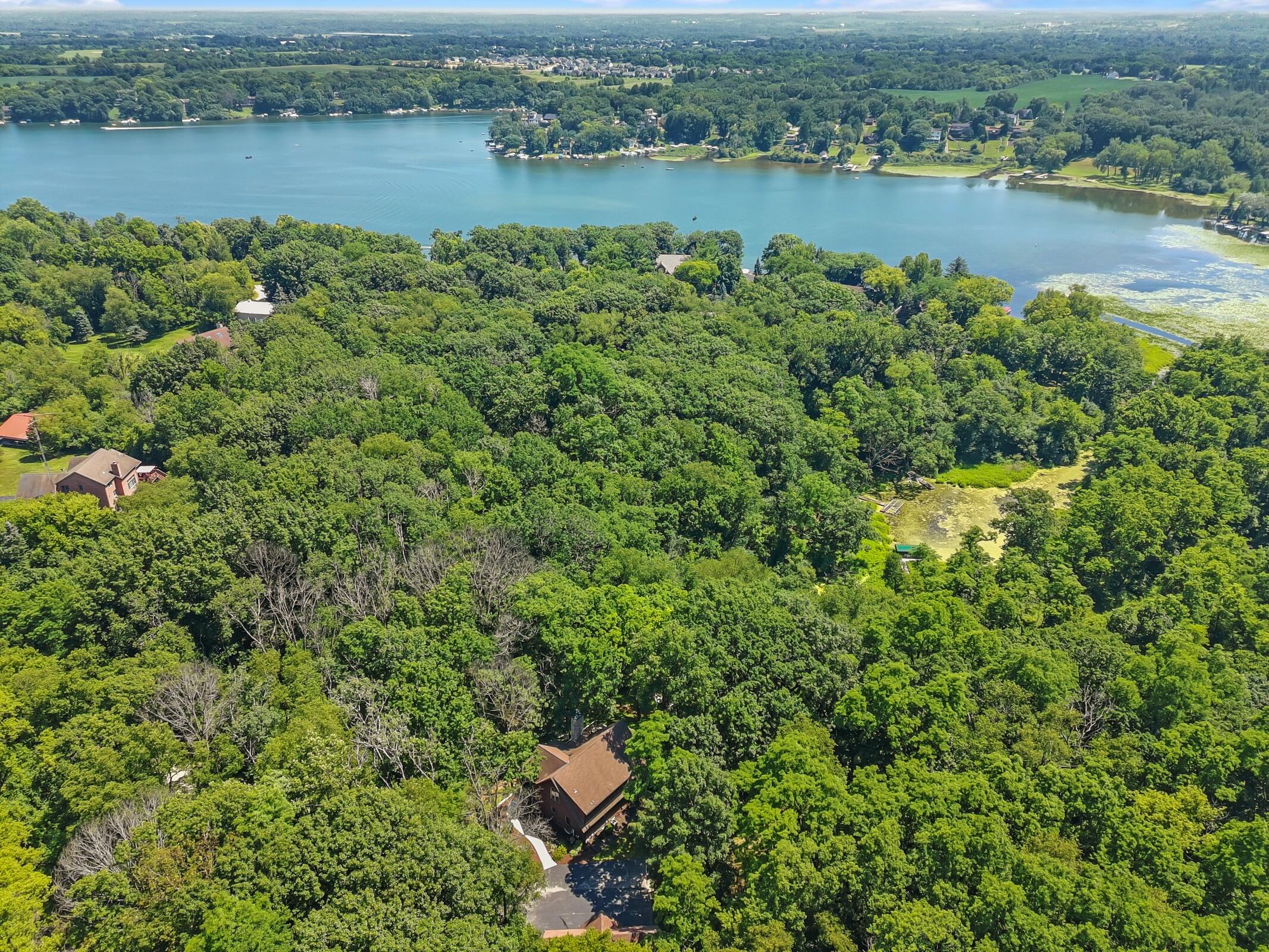 W2247 Beulah Heights Road East Troy, WI 53120 - Photo 50 of 56 Access to lake