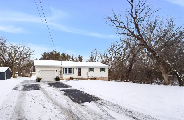 $255,000 | 345 Nye Street, Hortonville, WI 54944