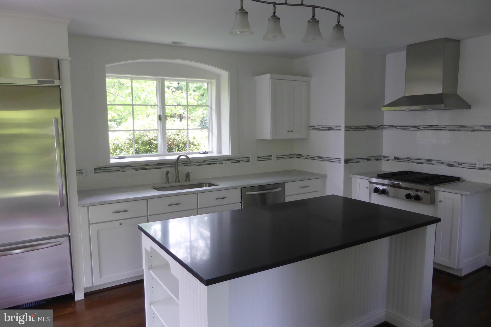 1902 Ruxton Road Baltimore, MD 21204 - Photo 8 of 21 Kitchen