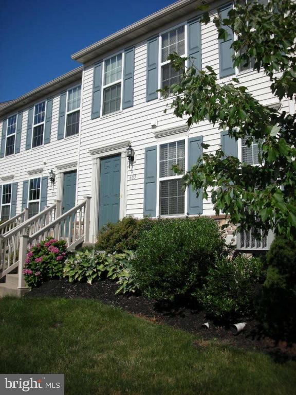 603 North Oak Street Lititz, PA 17543 - Photo 1 of 35 Gallery Image 1
