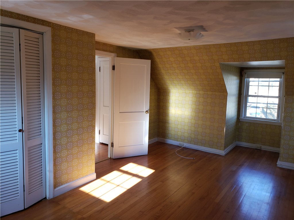 24 Westbrook Road Warwick, RI 02886 - Photo 11 of 19 Gallery Image 11