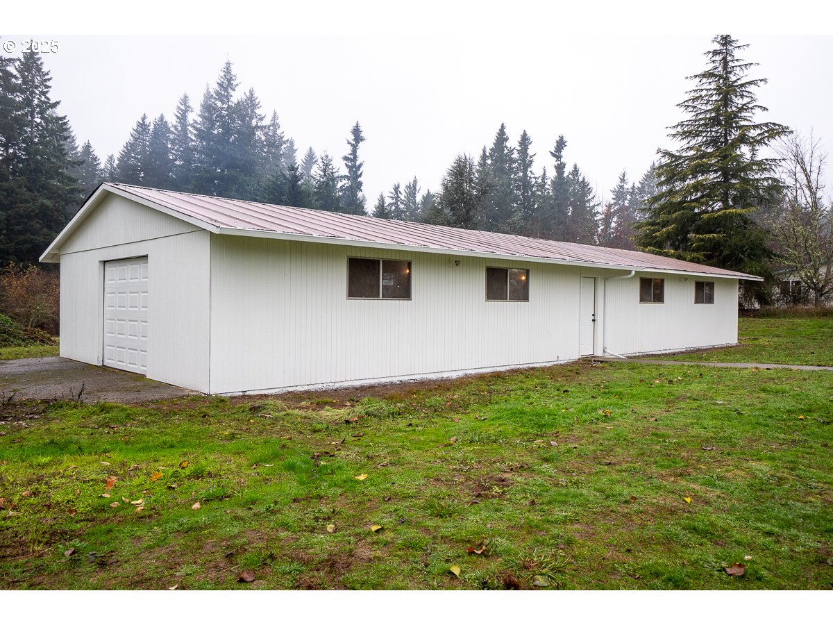 18451 South Grasle Road Oregon City, OR 97045 - Photo 23 of 26 Workshop