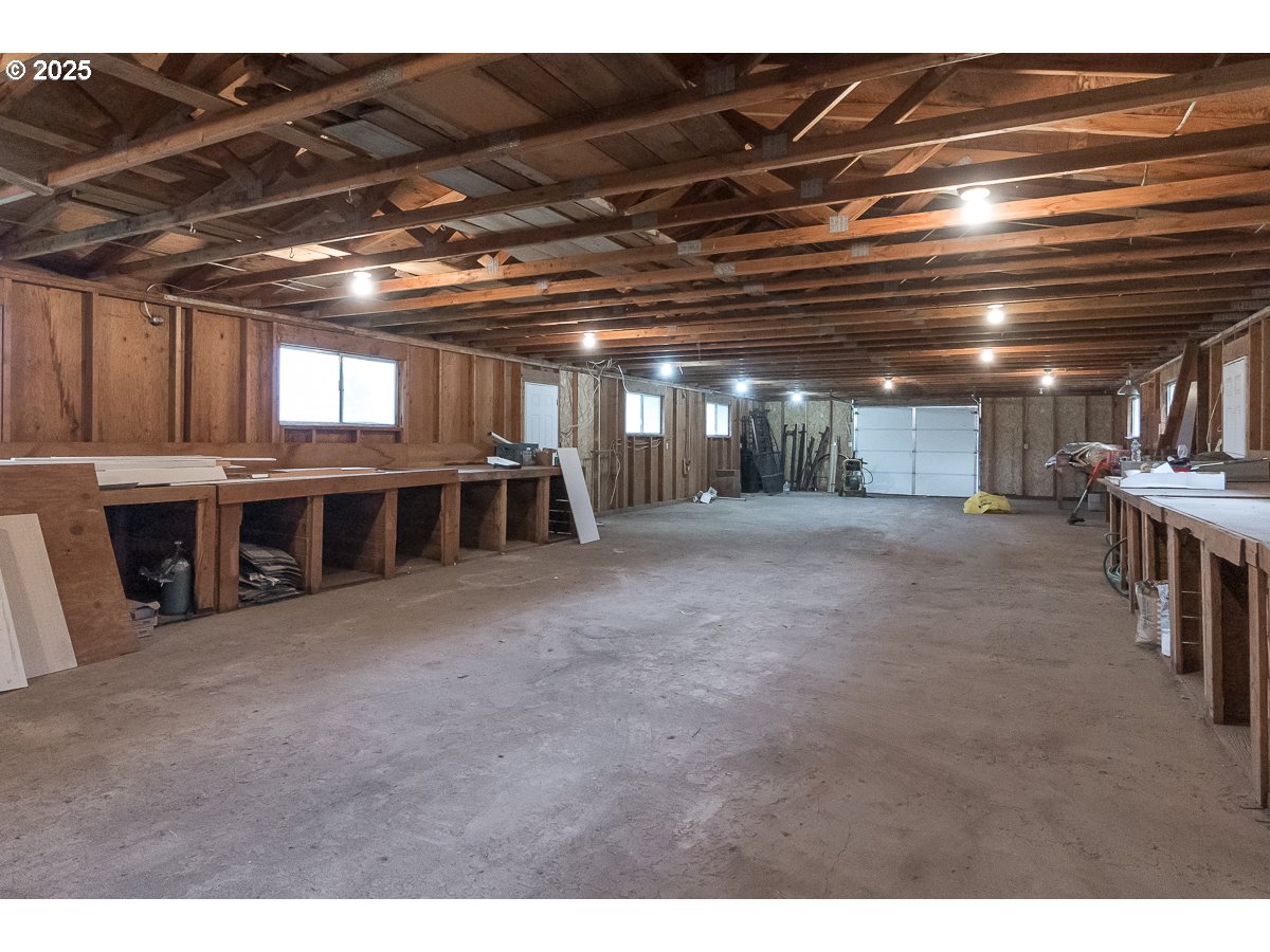 18451 South Grasle Road Oregon City, OR 97045 - Photo 24 of 26 Workshop