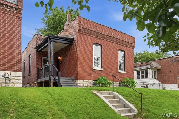 $170,000 | 8321 Minnesota Avenue, St. Louis, MO 63111