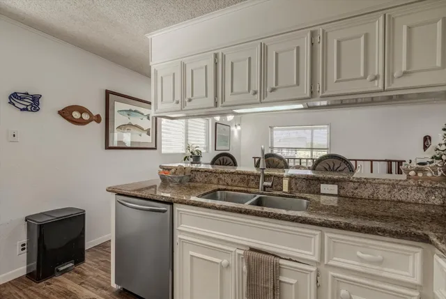 $379,000 | 1120 Redfish Street, Bayou Vista, TX 77563