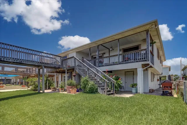 $379,000 | 1120 Redfish Street, Bayou Vista, TX 77563