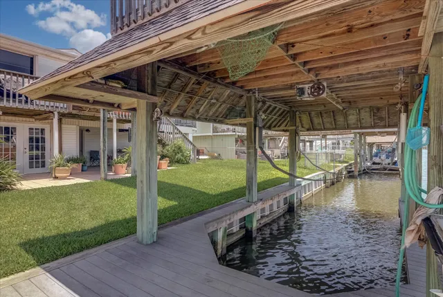 $379,000 | 1120 Redfish Street, Bayou Vista, TX 77563