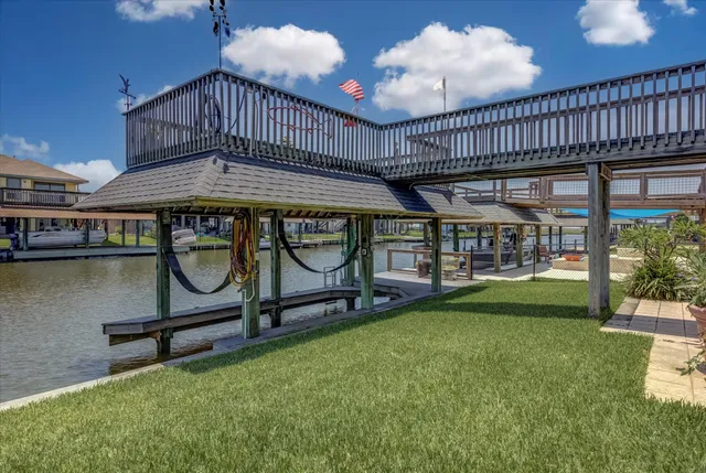 $379,000 | 1120 Redfish Street, Bayou Vista, TX 77563