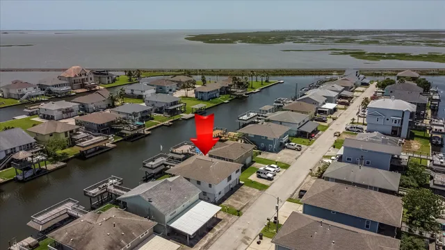 $379,000 | 1120 Redfish Street, Bayou Vista, TX 77563