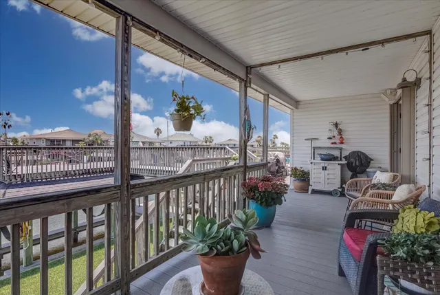 $379,000 | 1120 Redfish Street, Bayou Vista, TX 77563