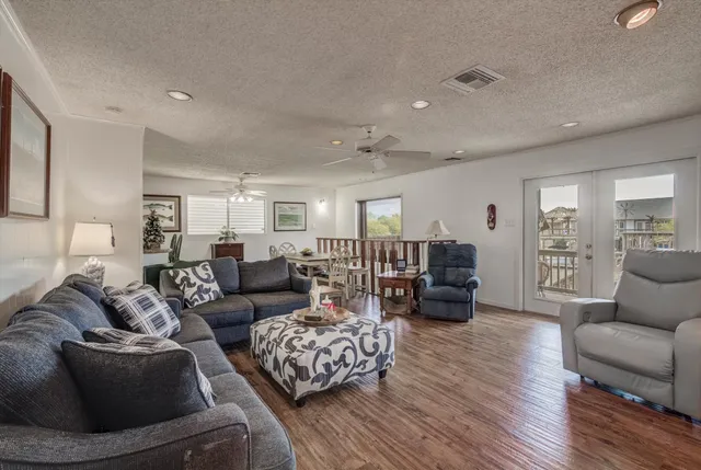 $379,000 | 1120 Redfish Street, Bayou Vista, TX 77563