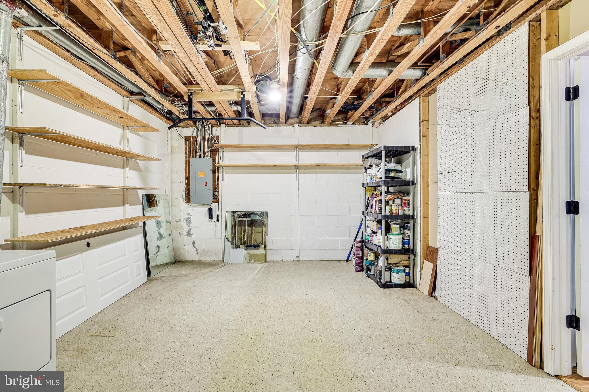 11056 Thrush Ridge Road Reston, VA 20191 - Photo 43 of 62 a view of a storage in a room