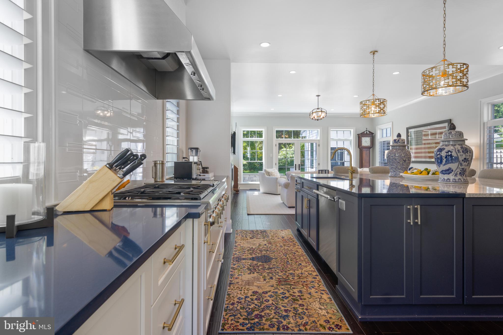 328 St Davids Road Wayne, PA 19087 - Photo 12 of 47