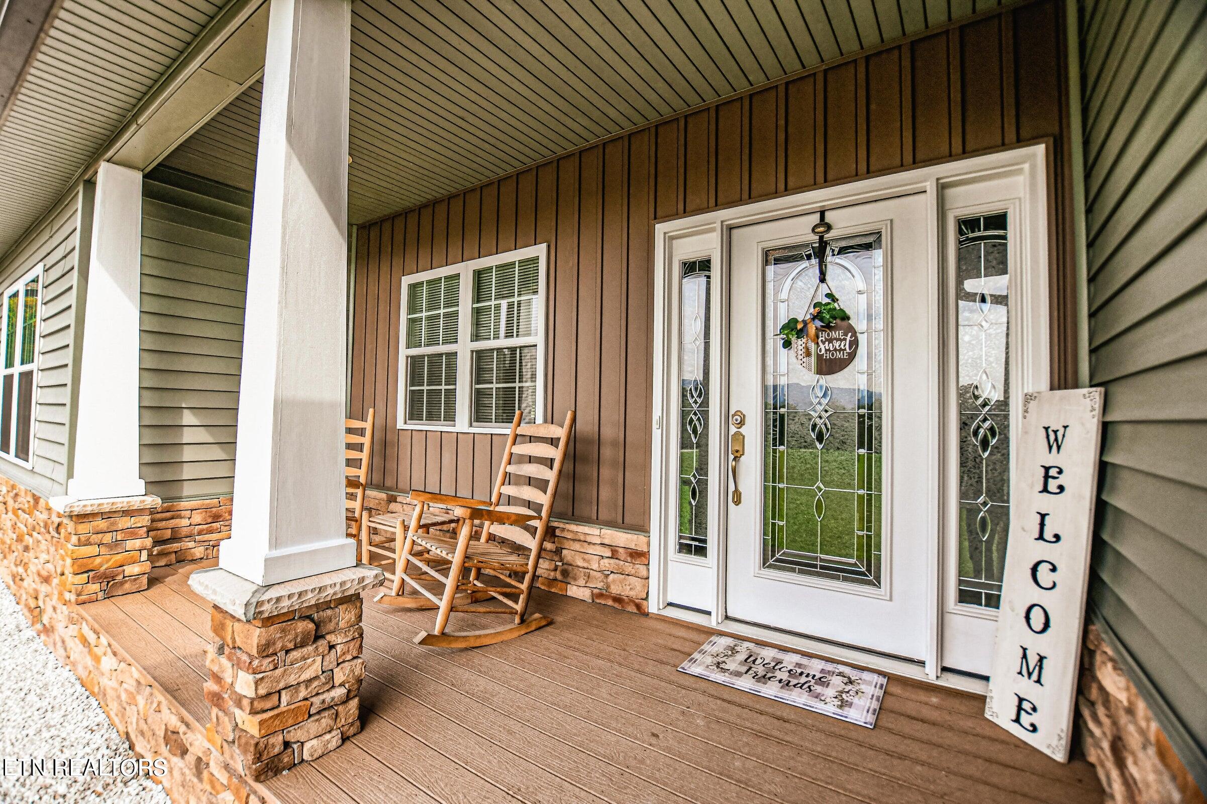877 Queener Road Jacksboro, TN 37757 - Photo 2 of 34 20231009132901357802000000-o