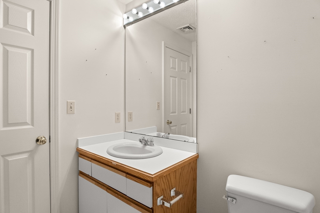 37 Constitution Lane, Unit 115 Danvers, MA 01923 - Photo 31 of 42