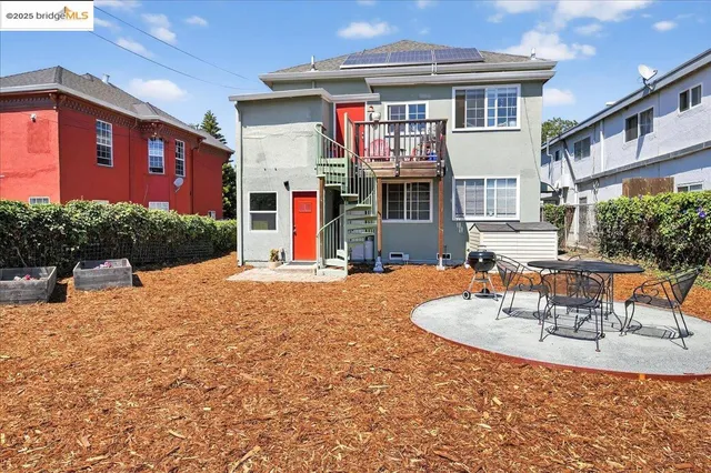 a house view with a outdoor space