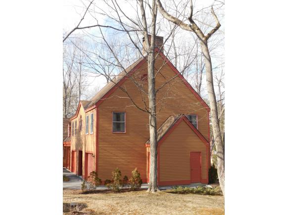 300-19 Grove Street, Unit 19 Rutland, VT 05701 - Photo 3 of 22