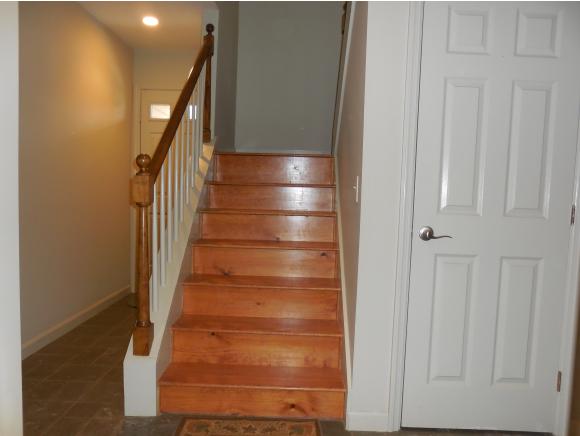 300-19 Grove Street, Unit 19 Rutland, VT 05701 - Photo 4 of 22