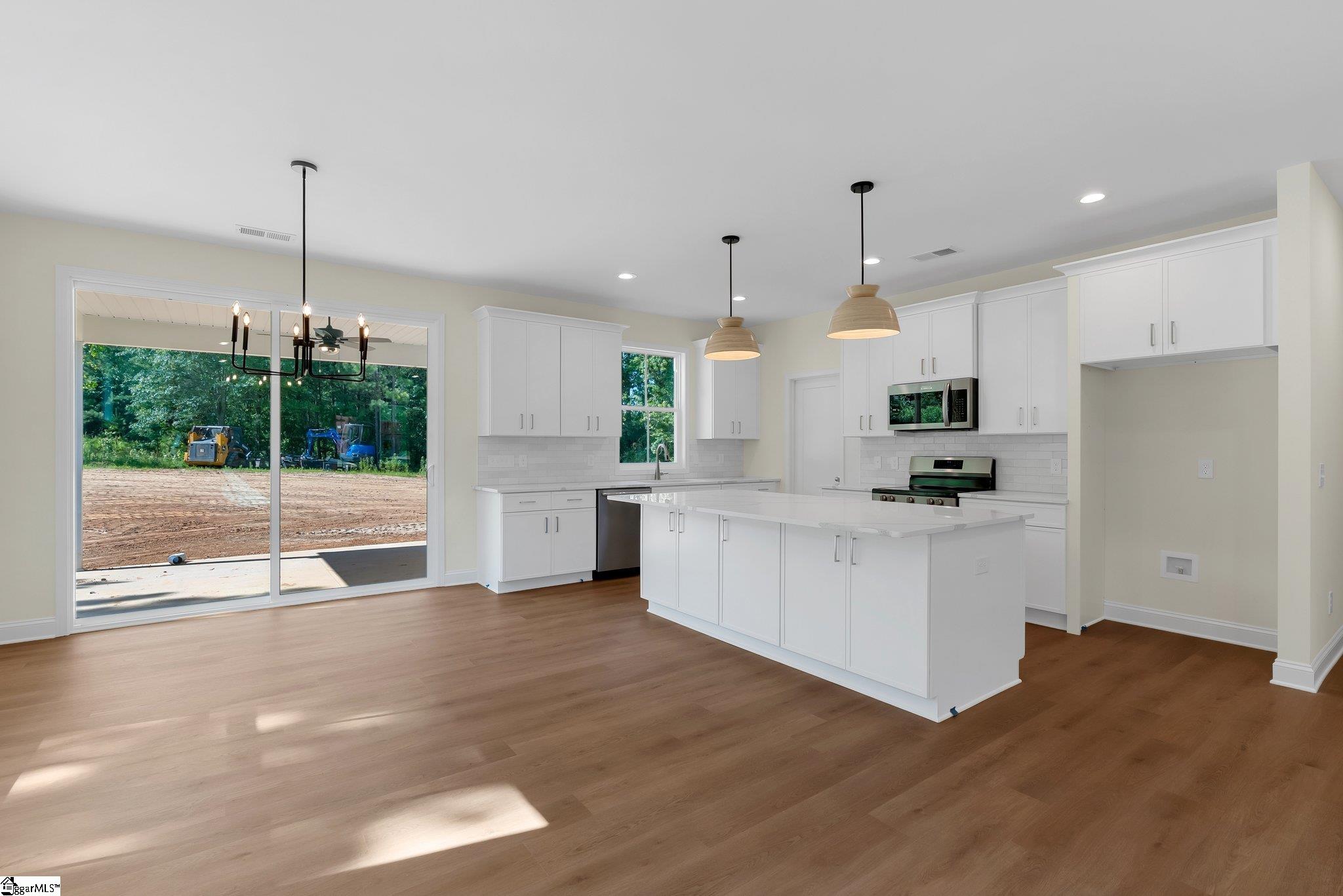 9 Burns Road Travelers Rest, SC 29690 - Photo 5 of 23