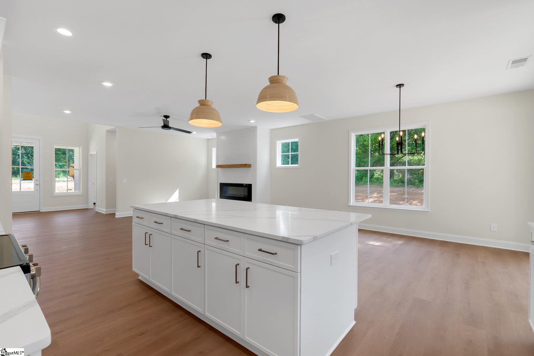 9 Burns Road Travelers Rest, SC 29690 - Photo 7 of 23