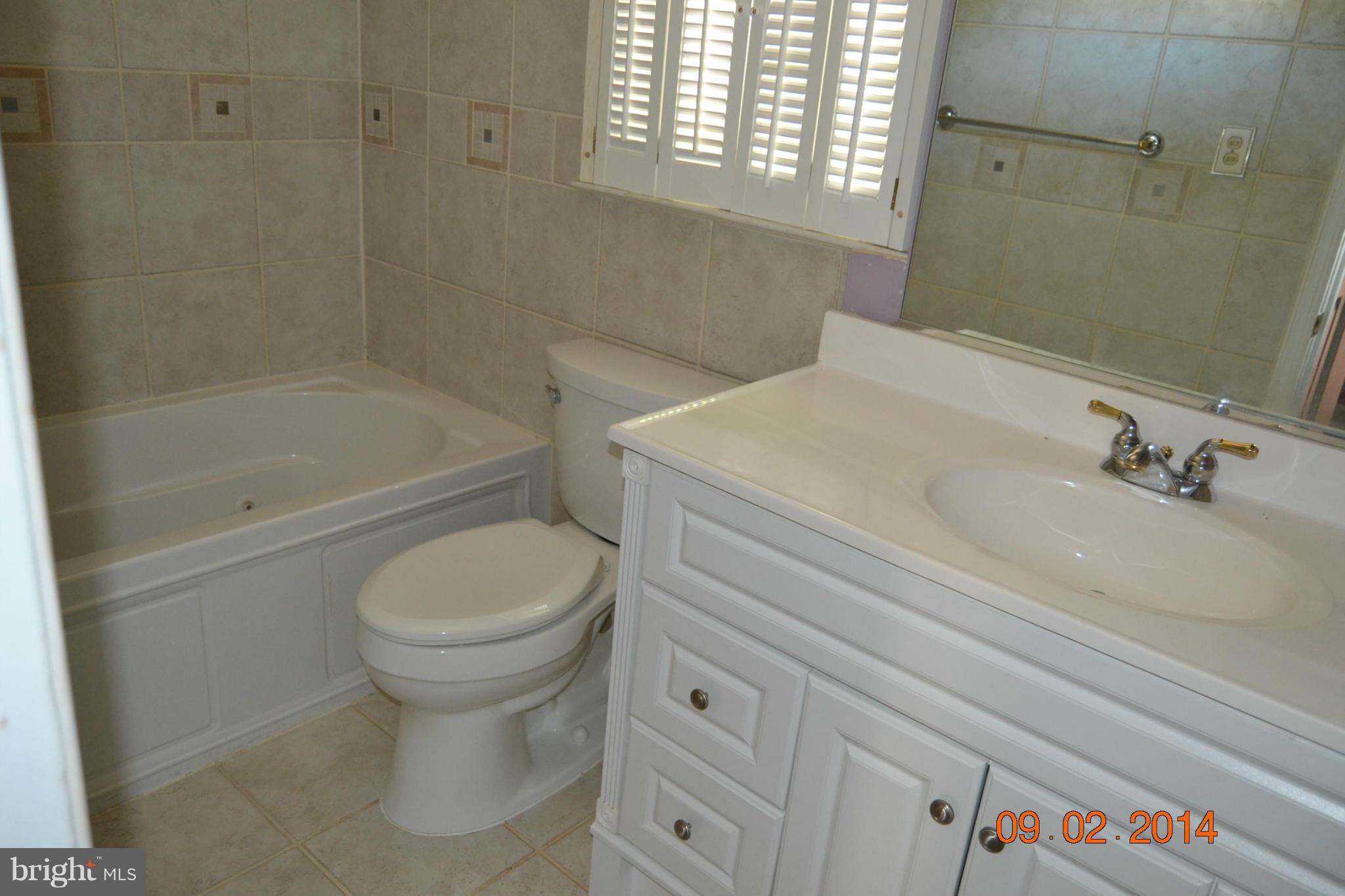 8435 Rushing Creek Court Springfield, VA 22153 - Photo 15 of 30 Bath