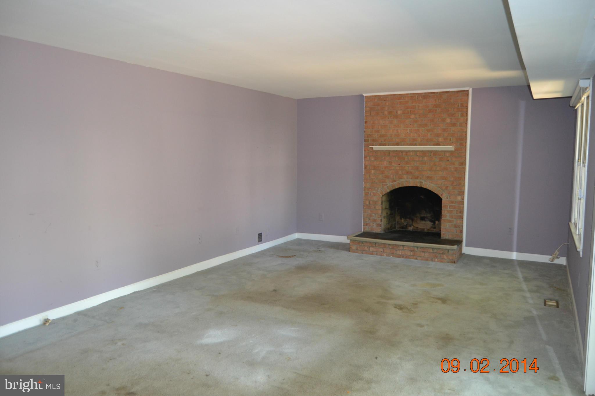 8435 Rushing Creek Court Springfield, VA 22153 - Photo 7 of 30 Family Room
