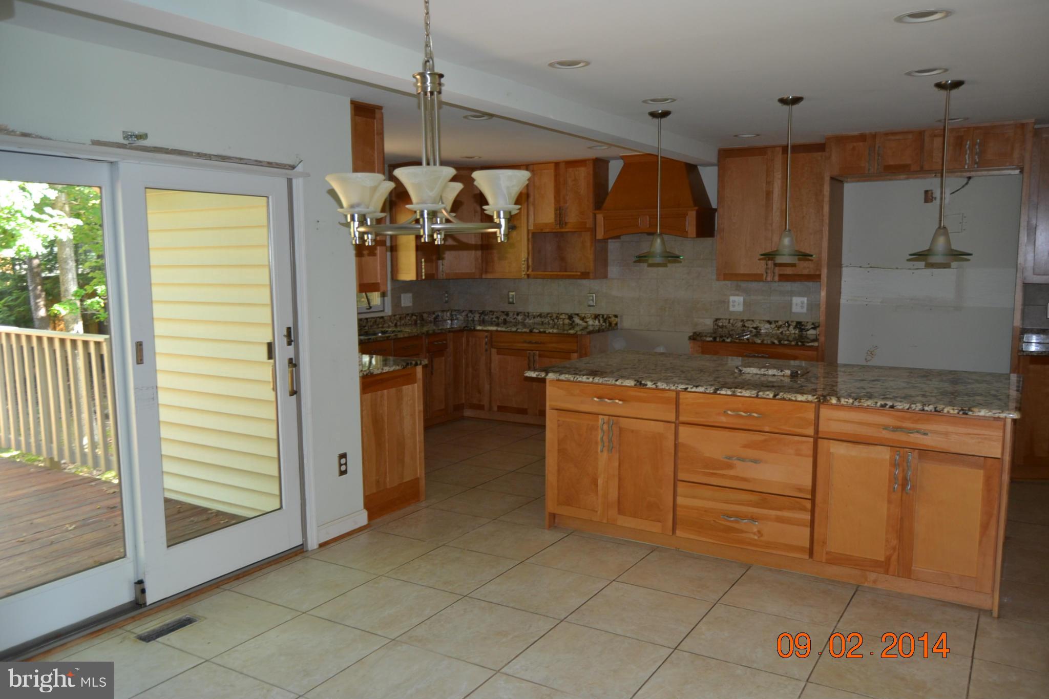 8435 Rushing Creek Court Springfield, VA 22153 - Photo 10 of 30 Kitchen