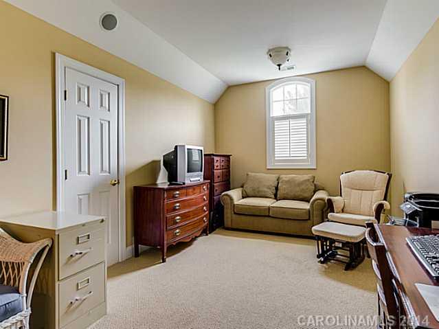 10806 Fox Hedge Road Matthews, NC 28105 - Photo 11 of 16 Gallery Image 11