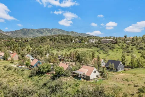 $1,395,000 | 404 Alpine Court, Steamboat Springs, CO 80487