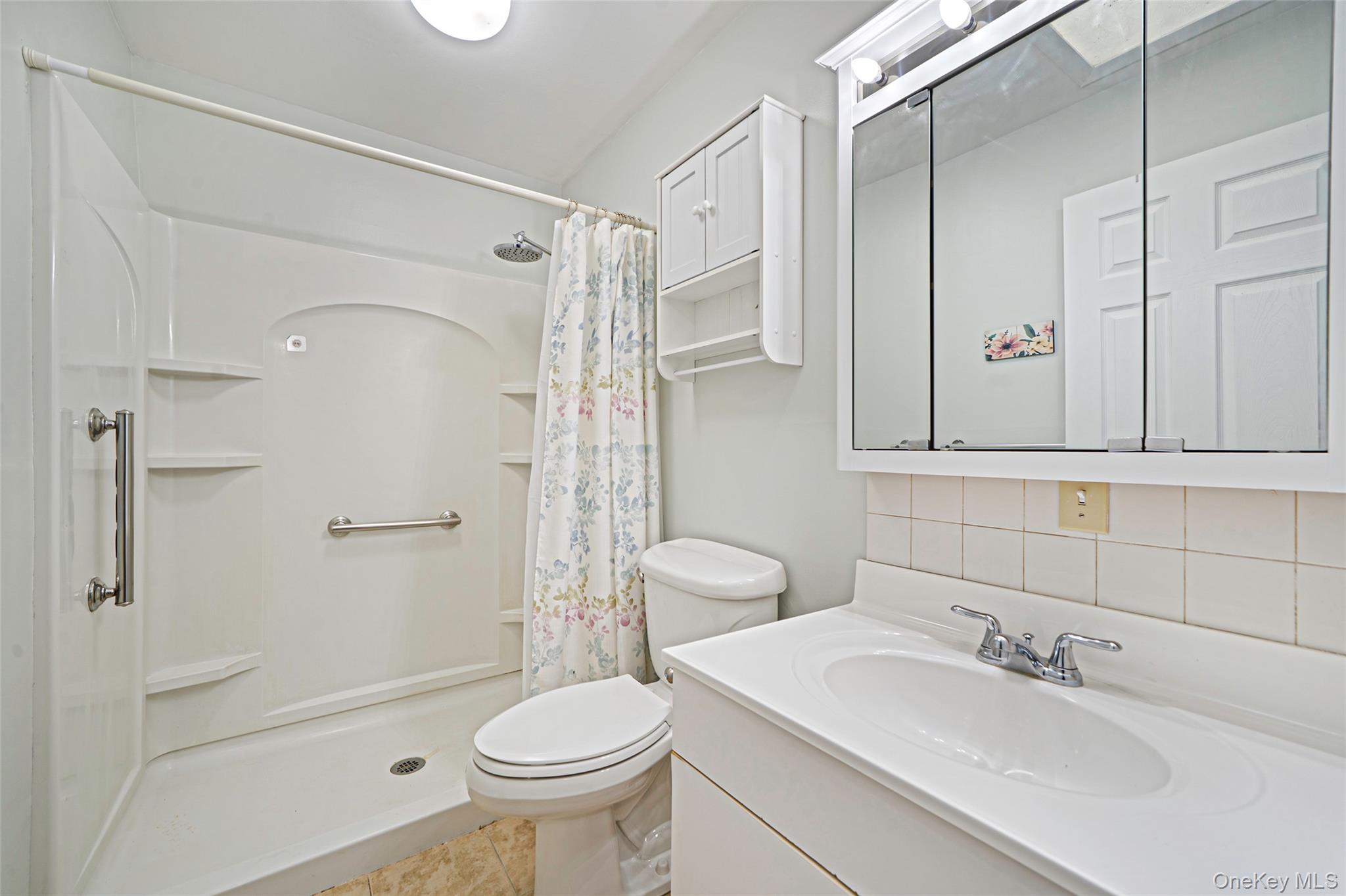 231 Blackpool Court Ridge, NY 11961 - Photo 20 of 30 Gallery Image 20