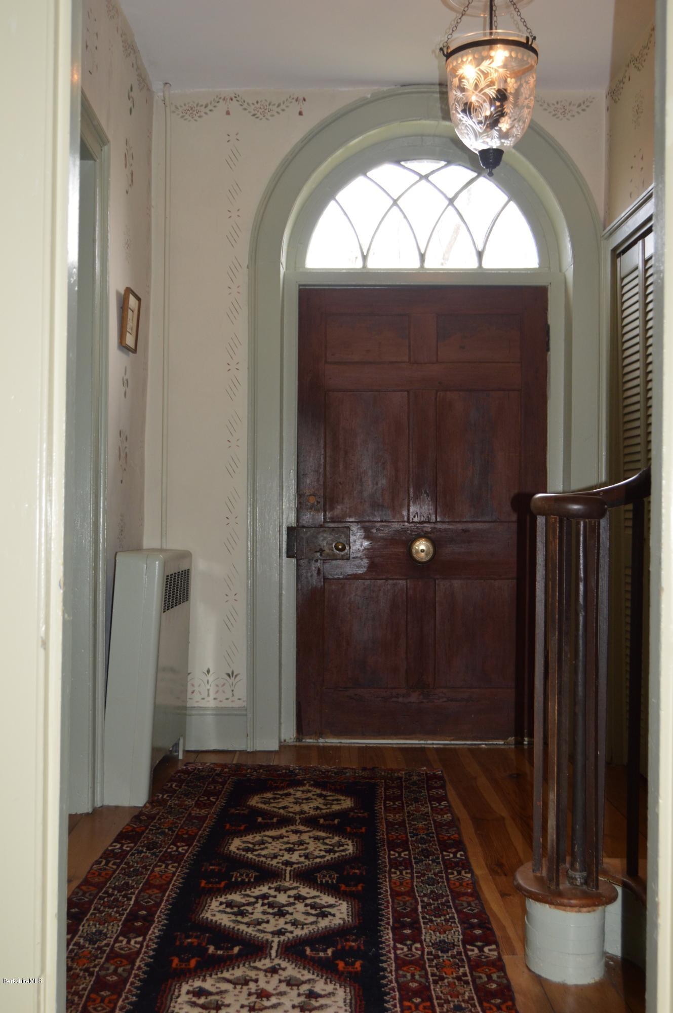 61 Hancock Road Williamstown, MA 01267 - Photo 6 of 46 Front foyer