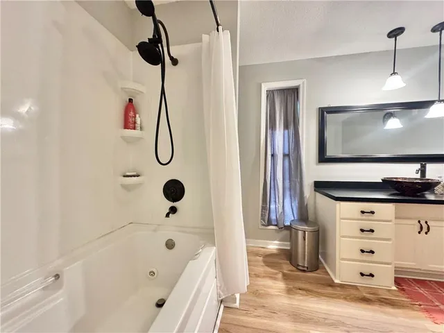 $205,000 | 17 Dauzat Lane, Pineville, LA 71360