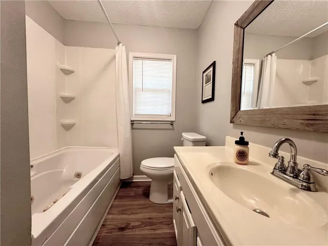 $205,000 | 17 Dauzat Lane, Pineville, LA 71360