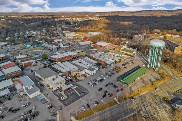 $625,000 | 209 East Main Street, Unit 100, McMinnville, TN 37110