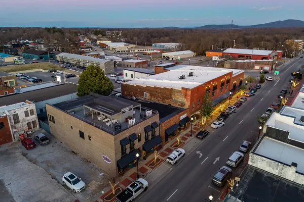 $625,000 | 209 East Main Street, Unit 100, McMinnville, TN 37110