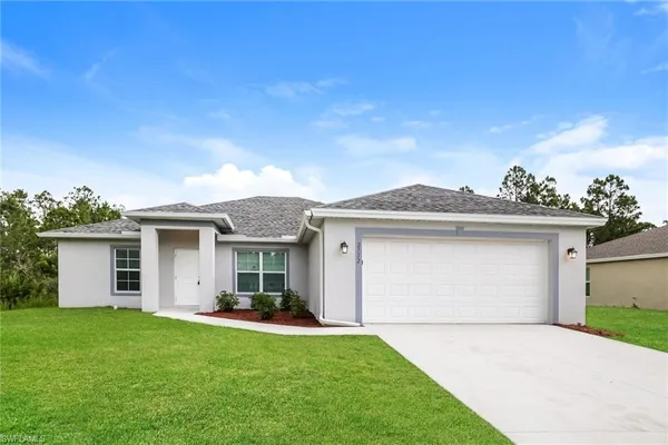$2,730 | 2712 18th Street West, Lehigh Acres, FL 33971